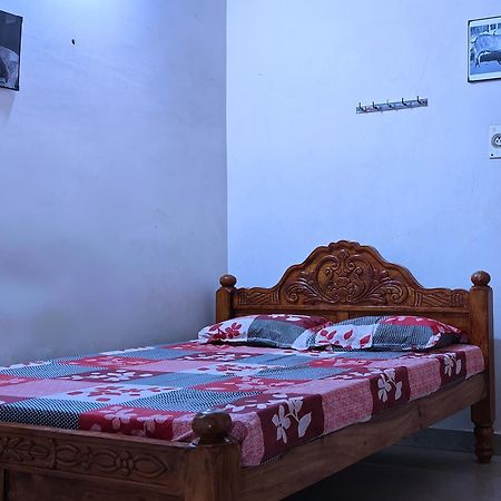 Guru Krupa Home Stay Tiruvannamalai Bagian luar foto