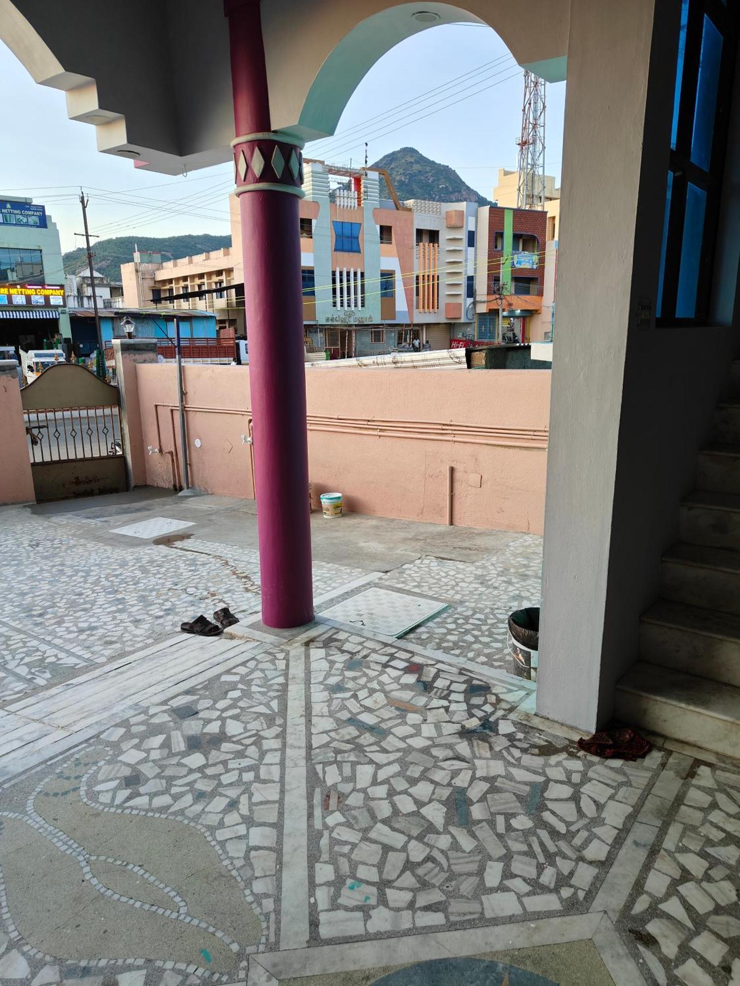Guru Krupa Home Stay Tiruvannamalai Bagian luar foto